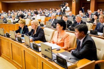 В политике Казахстана очень мало женщин – исследование