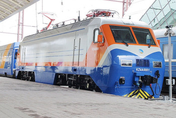 Фотография к новости: Об освоивших "неженские" профессии успешных сотрудницах рассказали в КТЖ