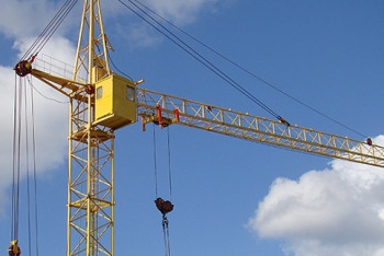 Фотография к новости: На стройке в Астане рухнул башенный кран 