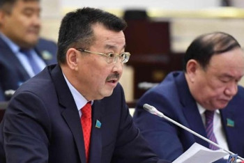 Фотография к новости: Пять инициатив – путь повышения благосостояния наших граждан, считает депутат Бектурганов