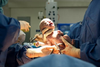 Фотография к новости: Акмолинские врачи пожаловались Биртанову, что в области некому принимать роды 