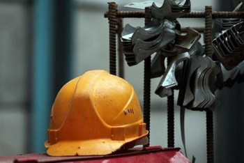 Фотография к новости: Во время ремонта строительного крана погиб электрик в Актобе