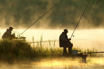 Фотография к новости: Трое рыбаков насмерть отравились угарным газом на озере в Щучинске 
