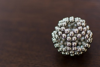 Фотография к новости: Пятилетний ребёнок проглотил 38 магнитов в Алматы