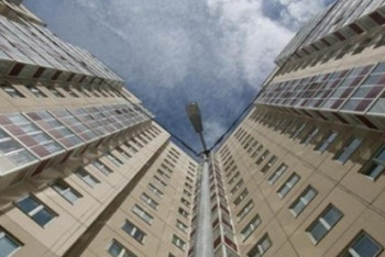 Фотография к новости: Упавший с высотки павлодарец скончался на месте