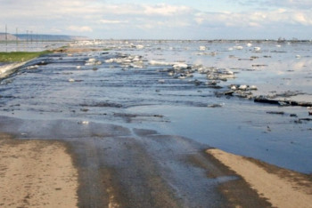 Фотография к новости: Из-за паводков введено круглосуточное патрулирование автодорог республиканского значения