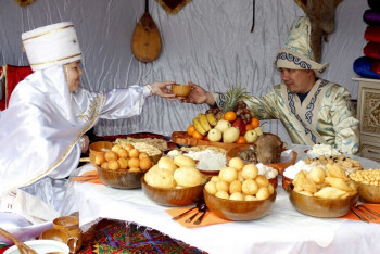 Не накрывать "элитные" дастарханы на Наурыз попросил подчинённых Кушербаев