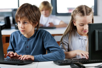 Один компьютер на 11 учащихся – Сагадиев об оснащении казахстанских школ 