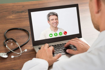 Фотография к новости: Больные туберкулёзом могут получать лечение в онлайн-режиме