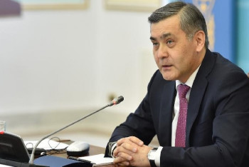 Фотография к новости: В обществе изменилось отношение к религиозному фанатизму – Ермекбаев