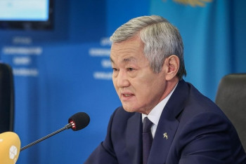 Фотография к новости: Разве наши предки были нефтяниками? - Сапарбаев отчитал безработных