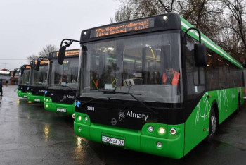 Фотография к новости: Байбек: Перевозчики Алматы лопатой гребли деньги