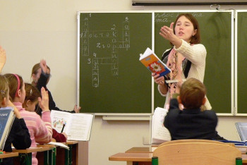 Фотография к новости: Жалобы учителей на субботники, отчётные встречи, подписку на СМИ дошли до депутатов