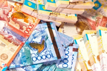 Фотография к новости: Чиновник содержал экс-супругу, выплачивая ей премиальные из госказны в Кызылорде