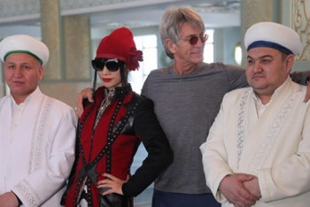 Фотография к новости: Актеры не нарушали законы шариата - Главный имам мечети Халифа Алтай