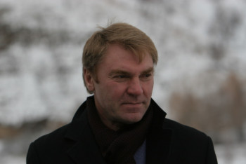 Фотография к новости: Олимпийский чемпион Смирнов приехал в Пхёнчхан поддержать сборную Казахстана