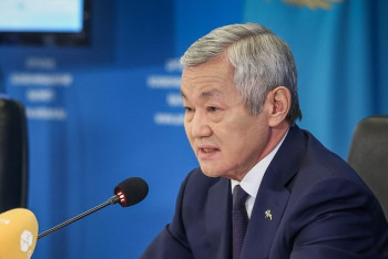 Фотография к новости:  Усилить работу по обеспечению религиозной стабильности поручил Сапарбаев