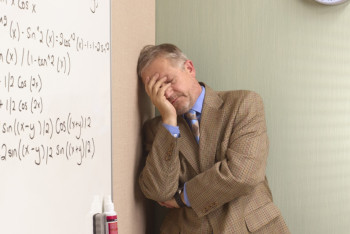 Фотография к новости: Унижение педагога нужно приравнять к насилию над представителем власти - депутат