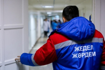 Фотография к новости: В результате ДТП погибла 17-летняя девушка, четверо пострадали в Алматы