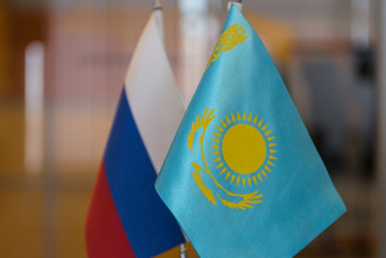 Фотография к новости: Тасмагамбетов встретился с новым послом России в Казахстане