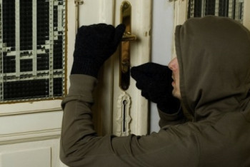 Фотография к новости: Пьяный житель Алматы несколько раз обворовал один и тот же дом