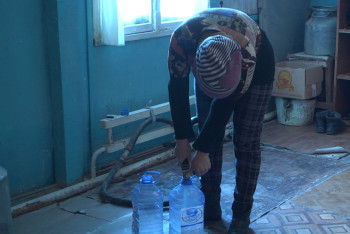 Фотография к новости: 11 семей живут в здании бывшего тубдиспансера в ЗКО