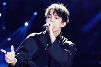 Фотография к новости: Димаш Кудайберген стал самым популярным певцом года в Китае во второй раз 