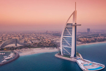 Фотография к новости: В связи с отменой виз в ОАЭ казахстанцев предупредили о новом порядке въезда в страну