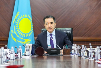 Фотография к новости: Сагинтаев Назарбаеву: Правительство выполнит все задачи, чтобы оправдать вашу надежду