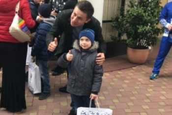 Фотография к новости: Головкин навестил воспитанников детского дома в Сочи  