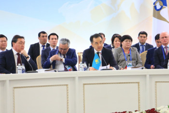 Медведев призвал ускорить процесс внедрения Таможенного кодекса ЕАЭС