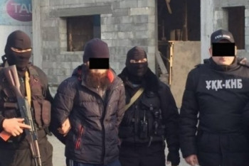 Фотография к новости: В полиции расказали, как задержали 12 экстремистов в ЮКО