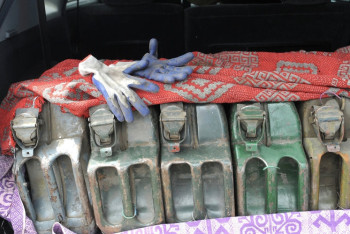 Шесть тонн дизельного топлива пытался провезти казахстанец через российскую границу 