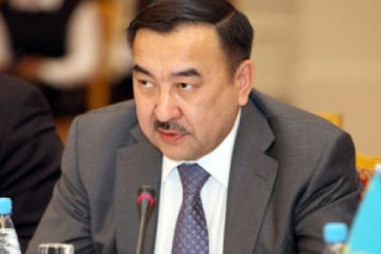 Фотография к новости: Путин наградил орденом Дружбы помощника Президента Казахстана 