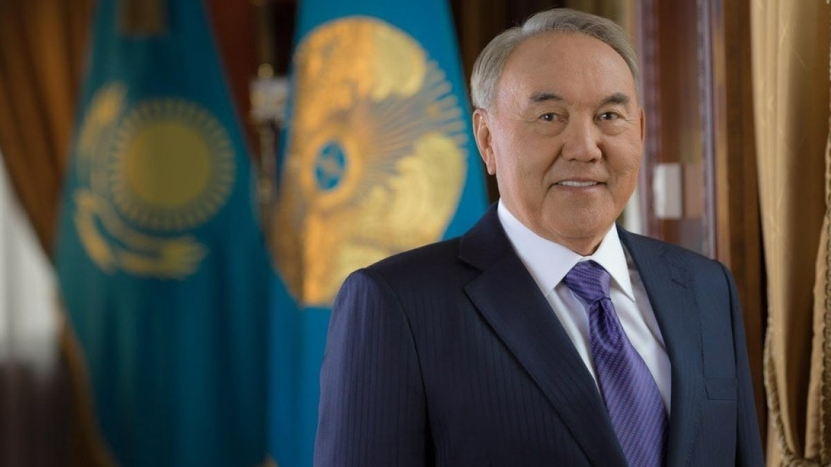 Нурсултан Назарбаев поздравил президента Чешской Республики с переизбранием