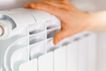 Фотография к новости: Завершим работы к вечеру - коммунальщики пообещали вернуть тепло в Таугуль 