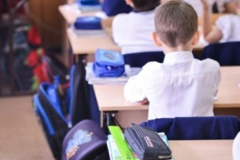 Фотография к новости: Ученики одной из школ ЮКО вынуждены дышать зловониями мусорного полигона 