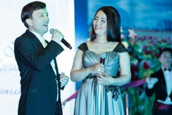 Родители Димаша Кудайбергенова выступили на концерте в Актобе