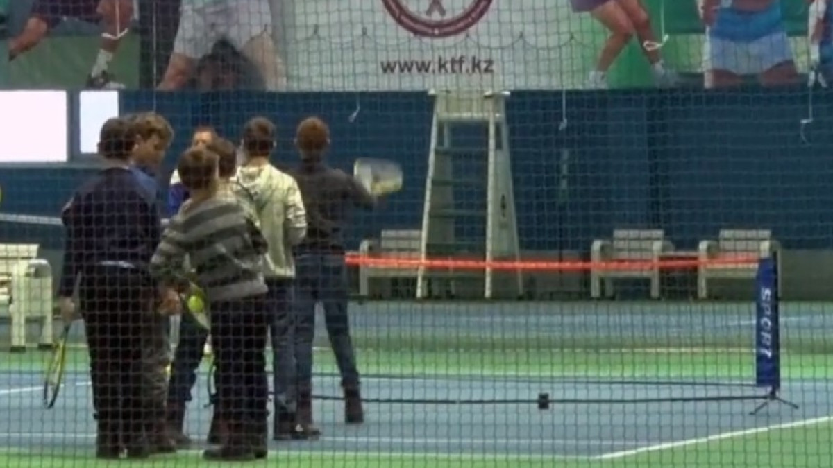 скриншот с видео