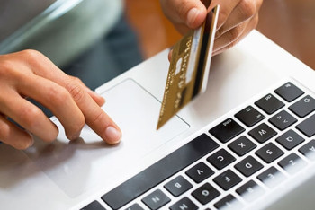 Фотография к новости: Сенатор просит разобраться с онлайн-компаниями, выдающими кредиты под 1000%