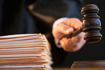 Фотография к новости: Сенат освободил от должности четырех судей Верховного суда