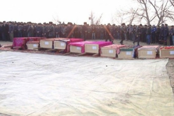 Фотография к новости: В Узбекистане простились с 52 погибшими при ЧП с автобусом в Казахстане