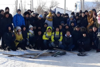 Фотография к новости: Более 200 волонтеров помогли старикам очистить дворы от снега в Астане