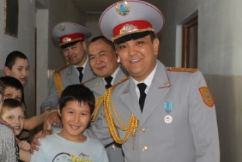 Фотография к новости: Водителя, сбившего насмерть капитана полиции, осудили в Алматы