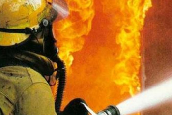 Мужчина умер при пожаре в многоэтажке Алматы