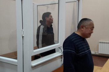 Фотография к новости: Сбившего насмерть мать двоих детей бизнемена выпустили на свободу в Уральске