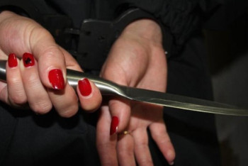 Фотография к новости: Ранившая ножом дочь костанайка задержана – ДВД