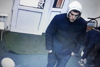 Фотография к новости: Укравшего деньги в холле детского центра развития разыскивает полиция Астаны