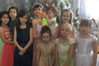 Взявшие под опеку 24 детей актюбинцы купили первенца за 300 тенге