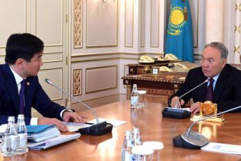 Фотография к новости: Назарбаев: В Алматы и Астане ездить будут только на электромобилях